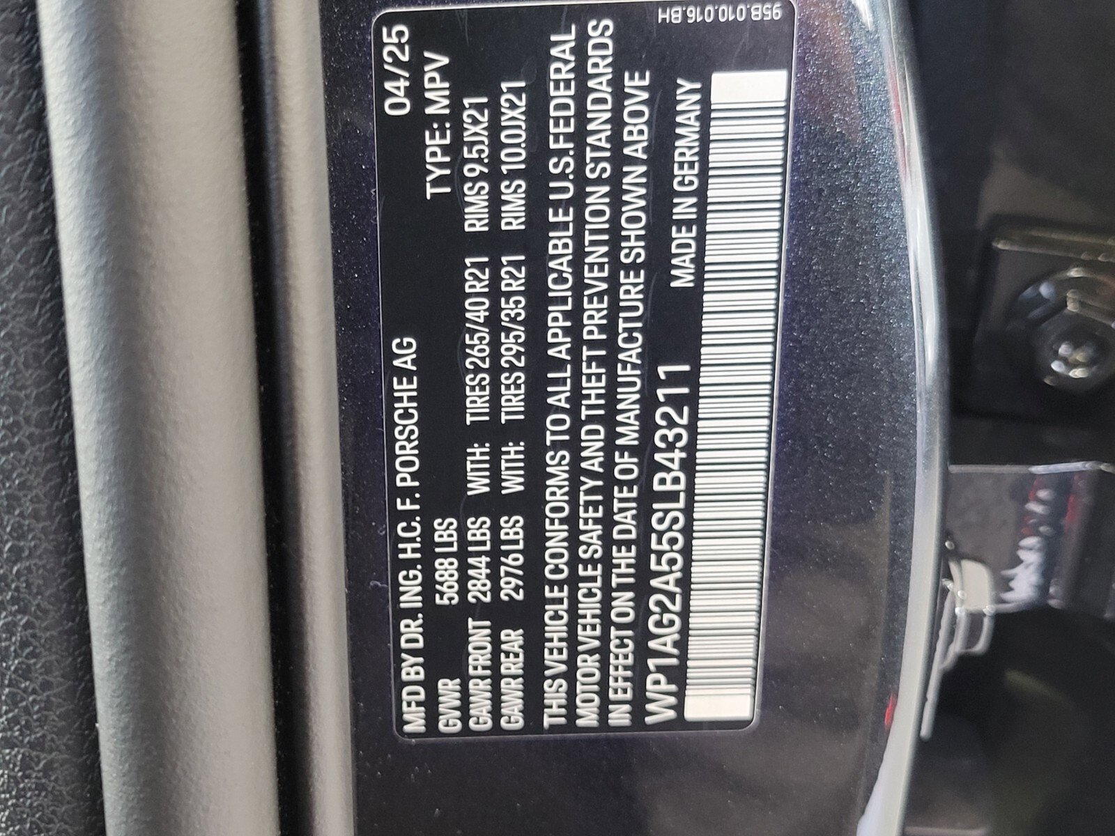 Used 2025 Porsche Macan S image 17