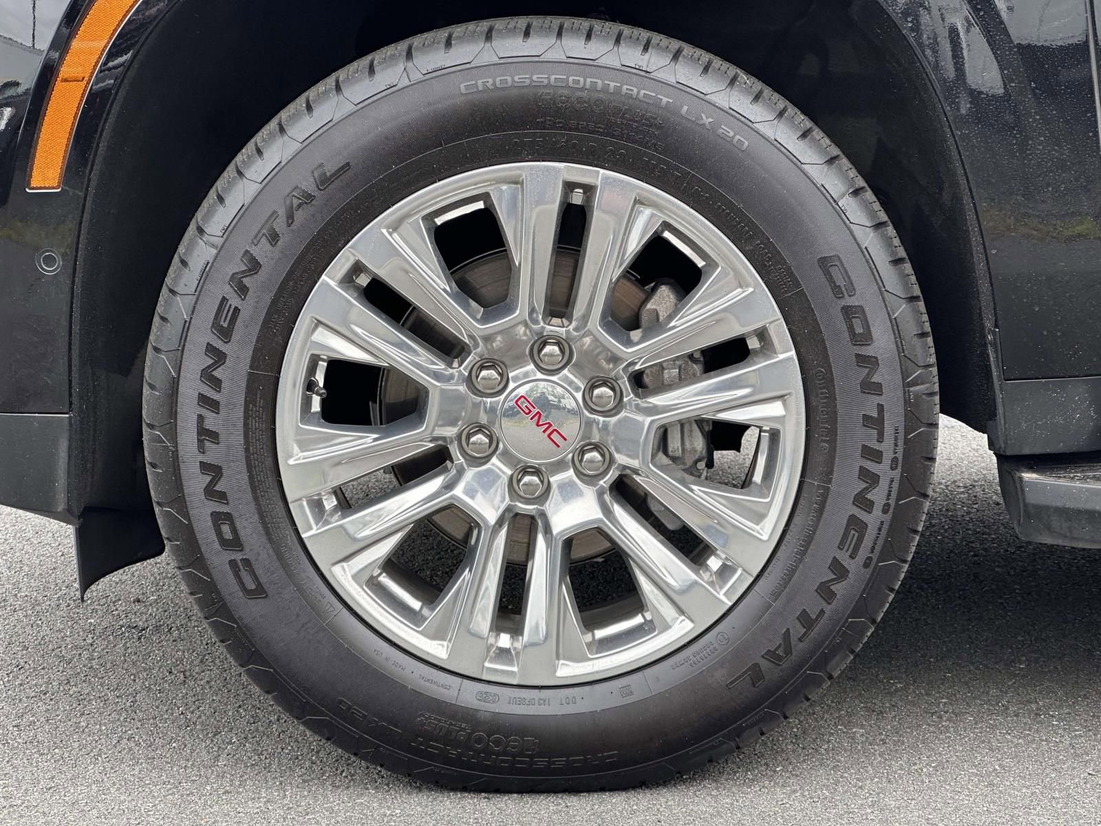Used 2025 GMC Yukon Denali AWD/4WD image 7