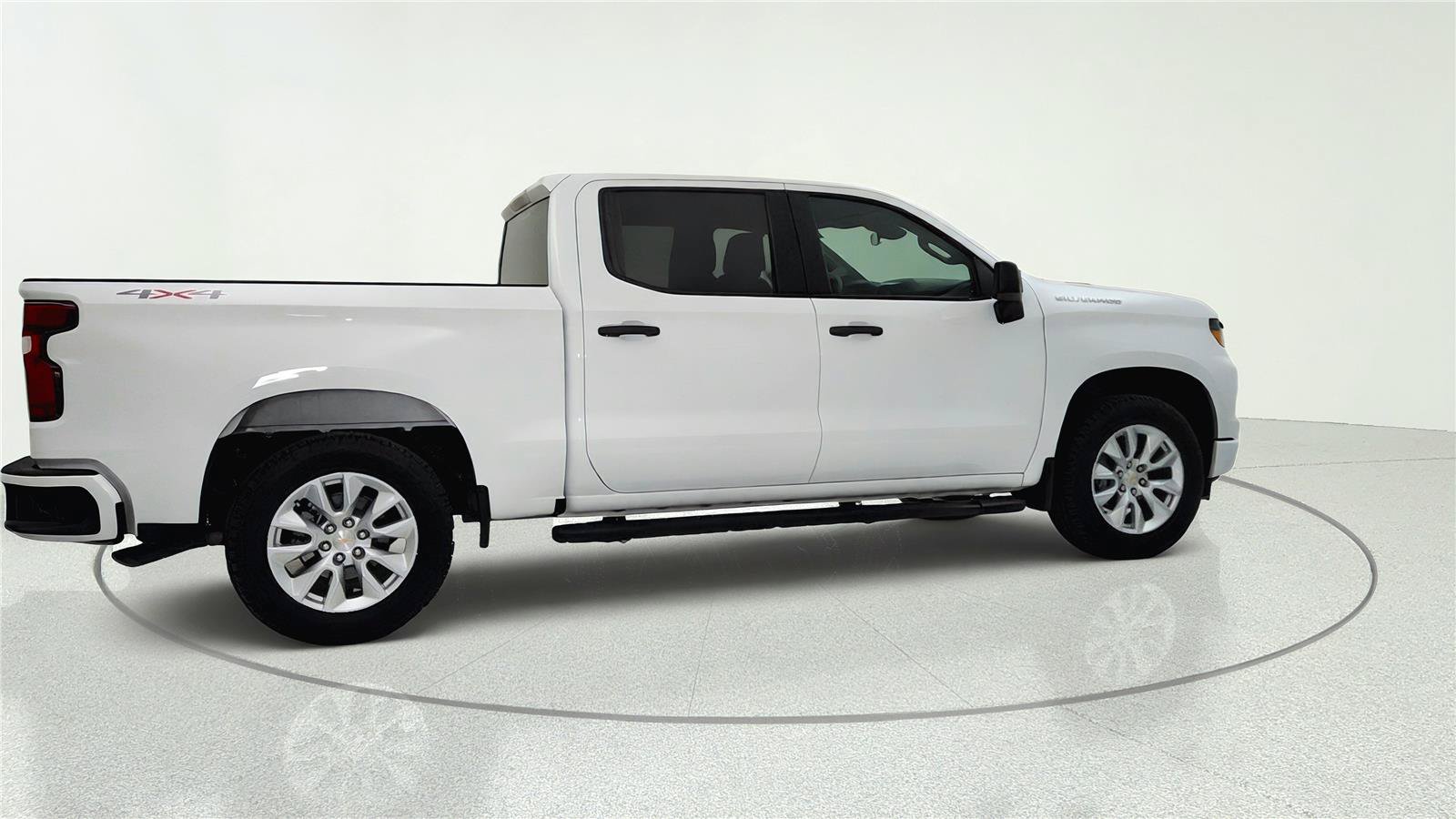 Used 2026 Chevrolet Silverado 1500 Custom AWD/4WD image 7