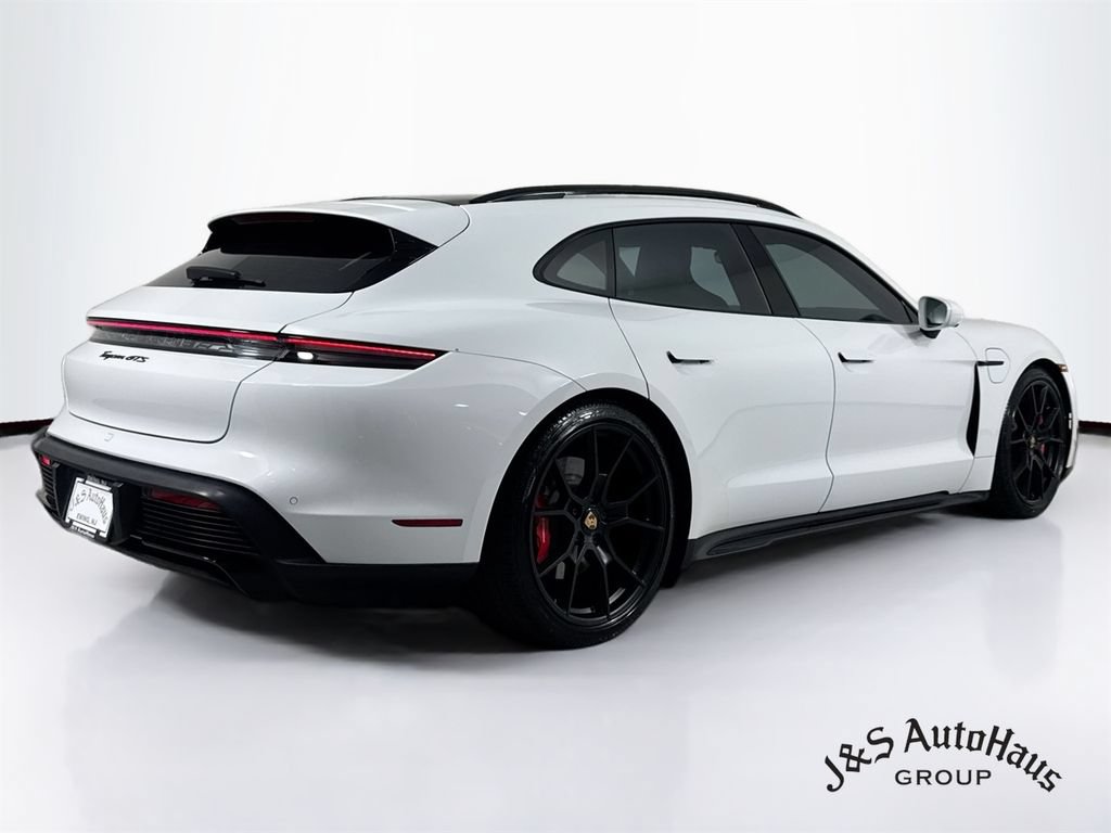 Used 2022 Porsche Taycan GTS AWD/4WD image 7