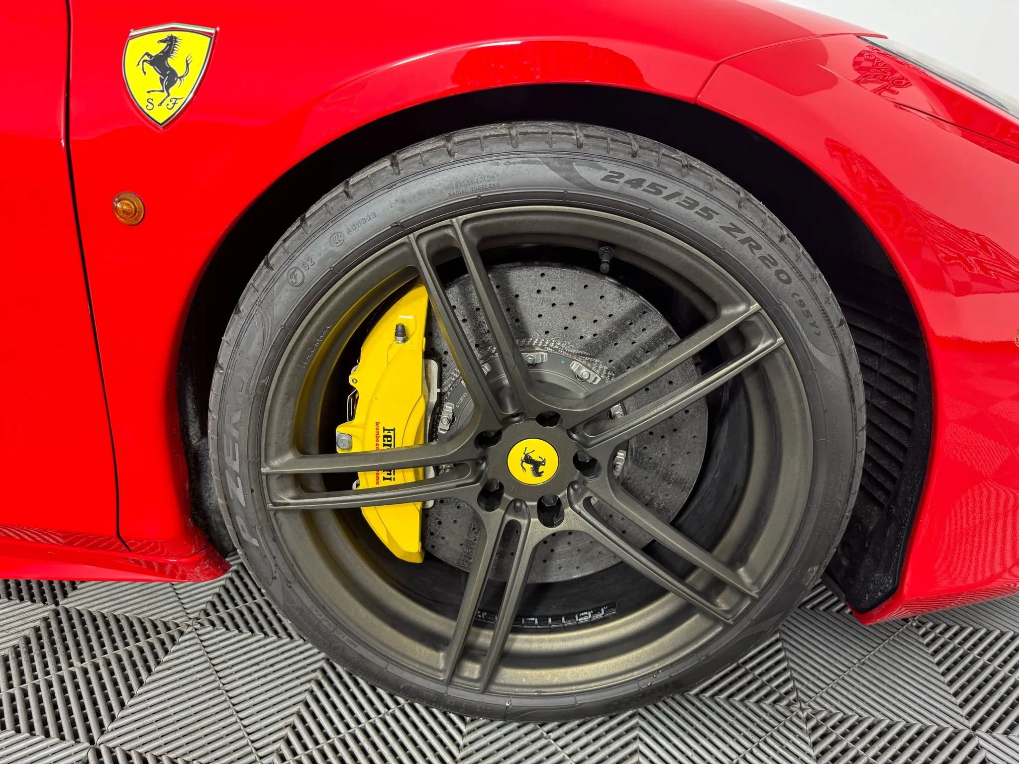 Used 2013 Ferrari 458 Italia Coupe image 39
