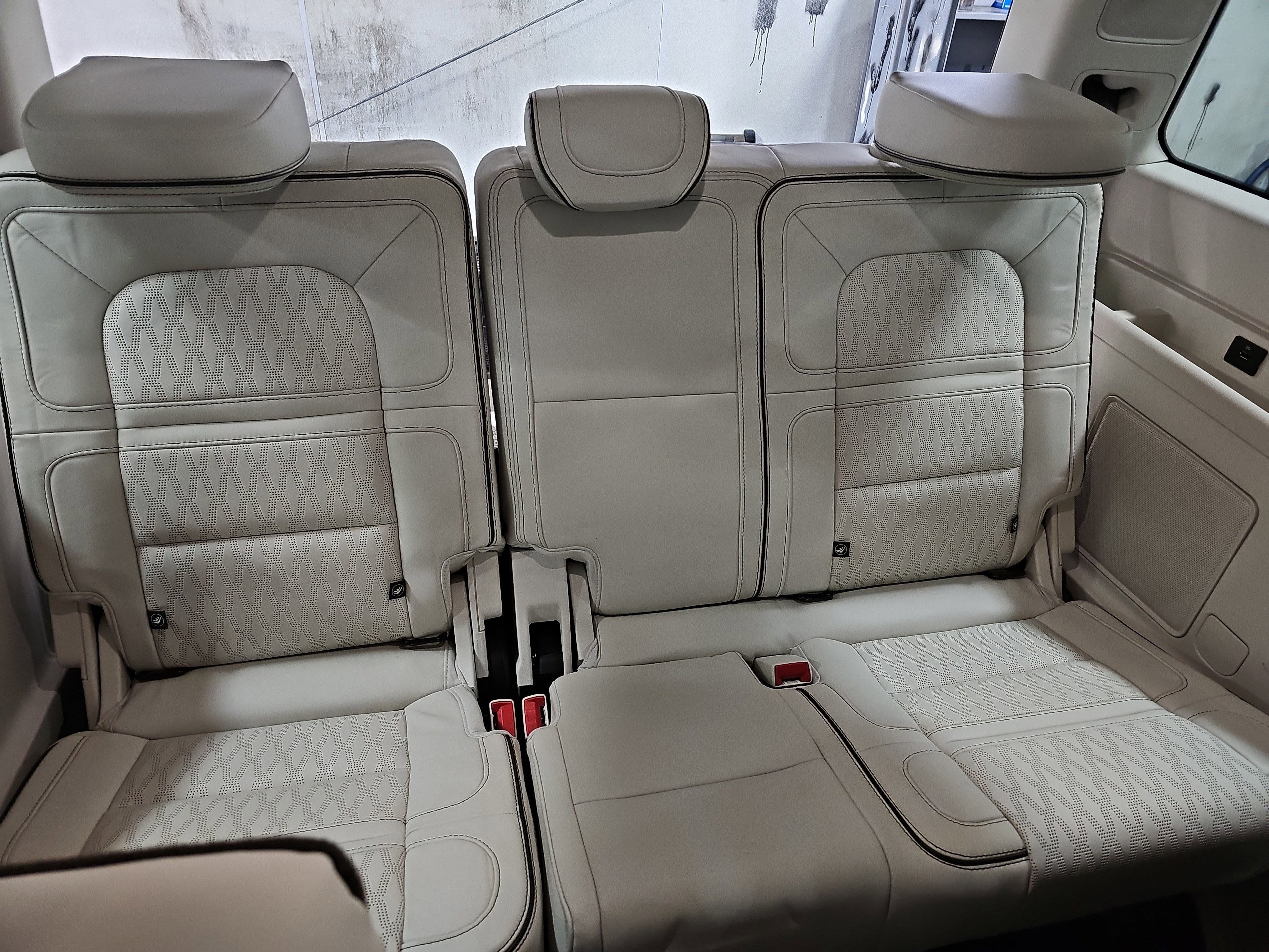 Used 2024 Lincoln Navigator Black Label AWD/4WD image 13