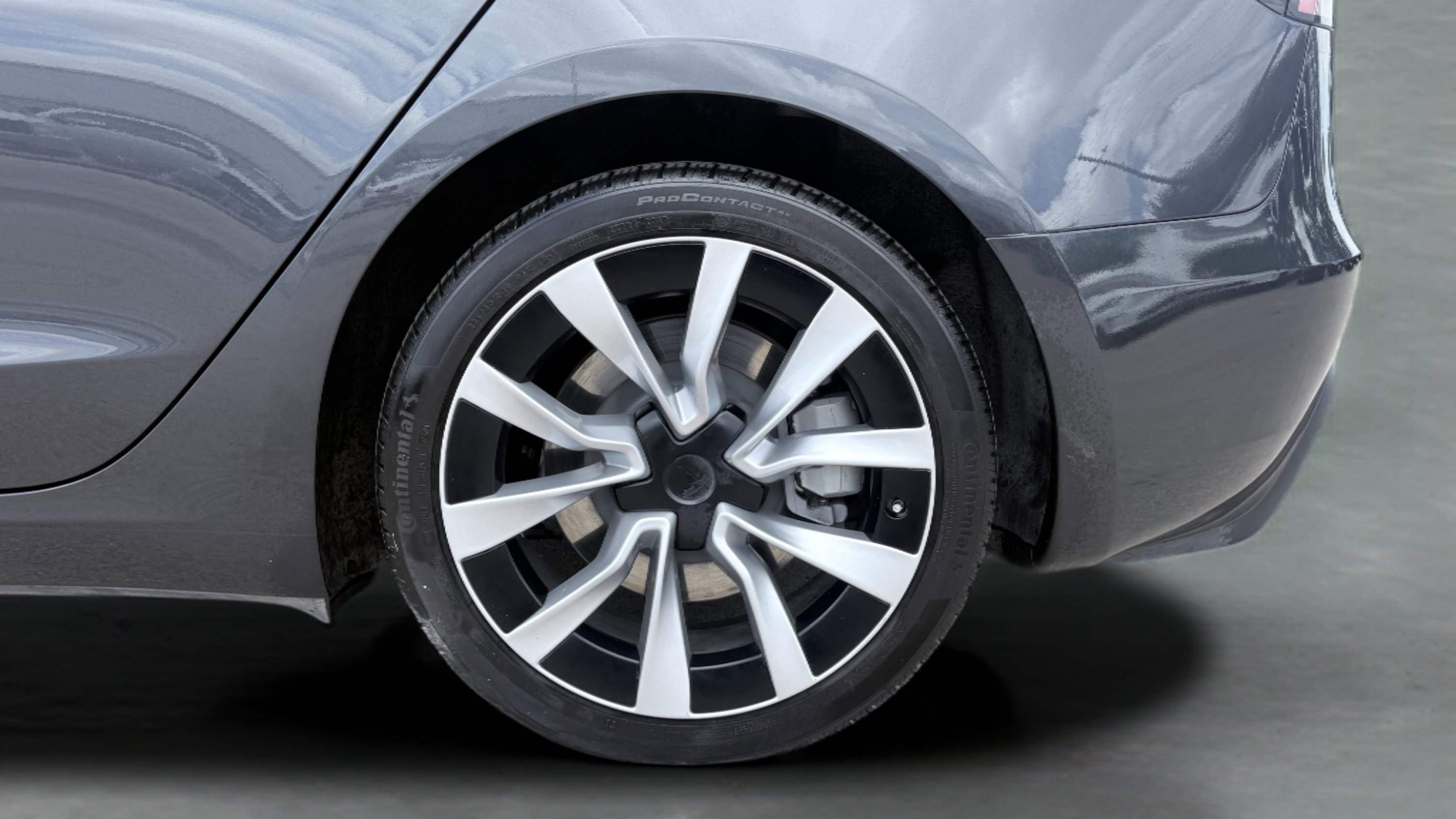 Used 2024 Tesla Model 3 Long Range RWD image 19