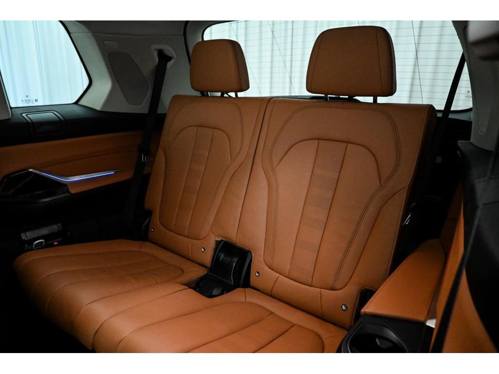 Used 2020 BMW X7 xDrive40i w/ Premium Package image 22