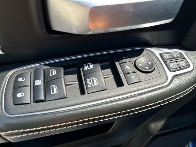 Used 2024 RAM 2500 Big Horn w/ Sport Appearance Package AWD/4WD image 25