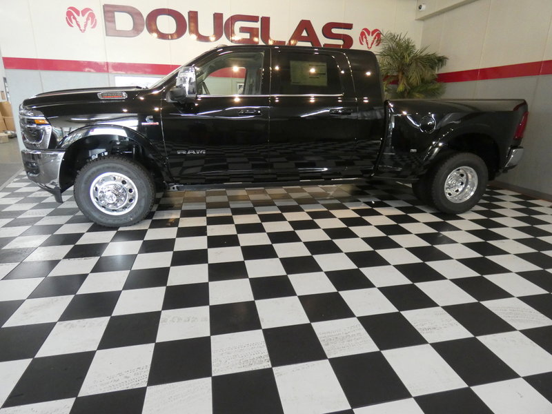 New 2025 RAM 3500 Longhorn image 1