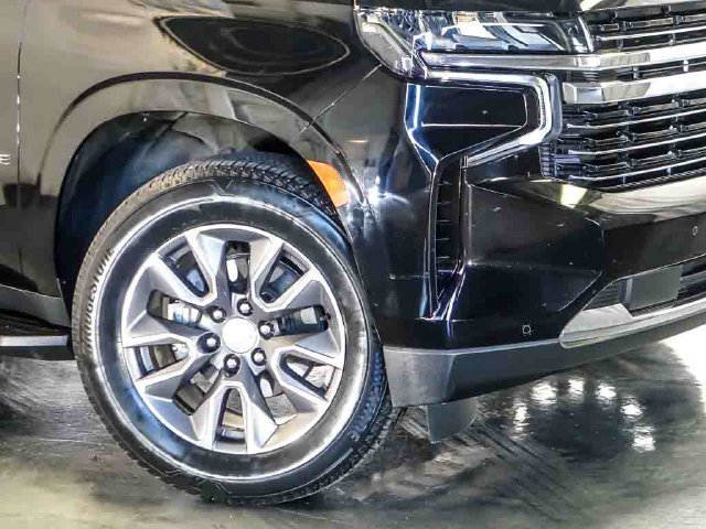 Used 2022 Chevrolet Tahoe LT w/ Luxury Package AWD/4WD image 4