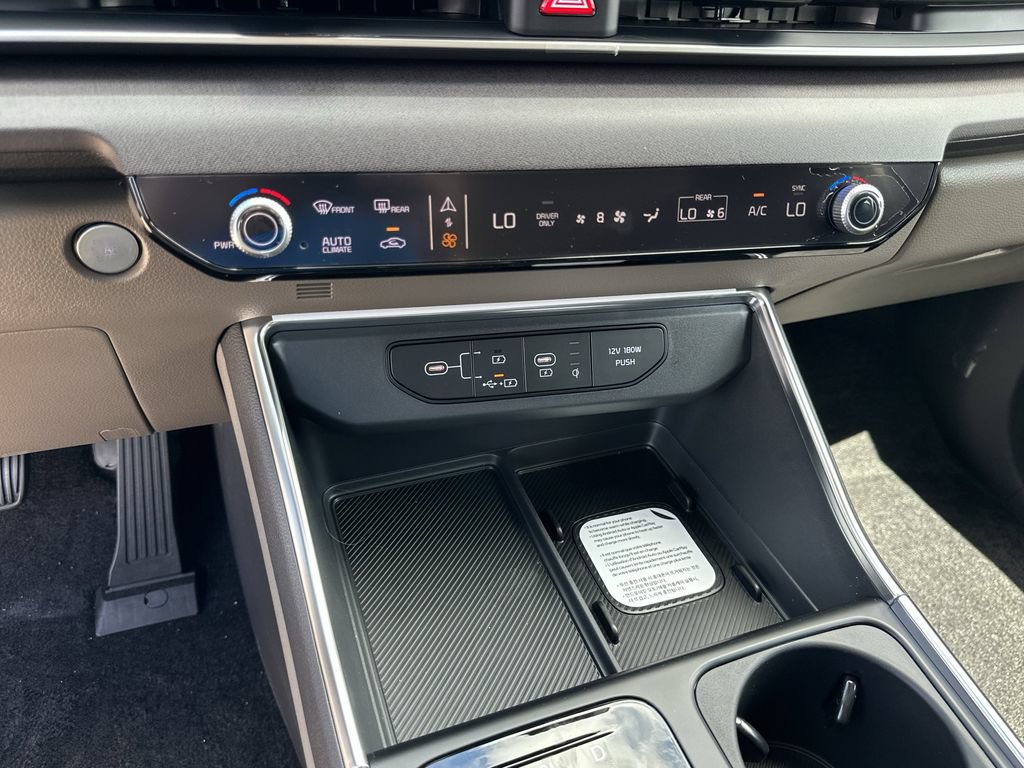 New 2026 Kia Carnival EX FWD image 22