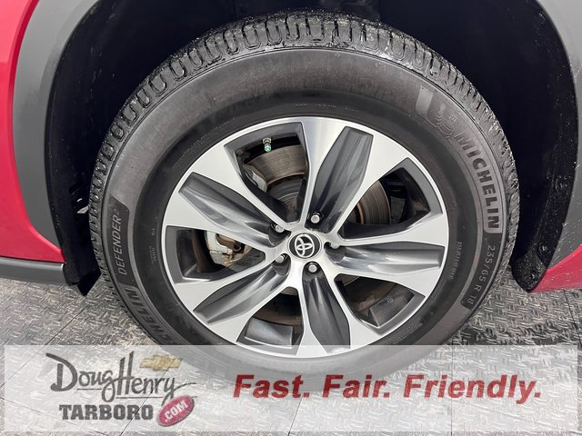 Used 2022 Toyota Highlander XLE image 21