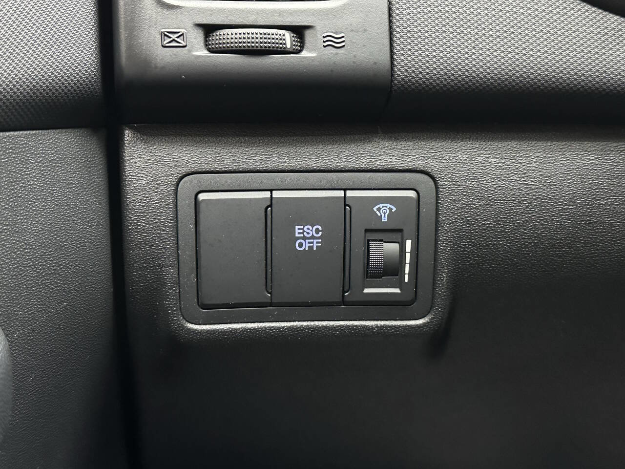 Used 2009 Hyundai Elantra image 25