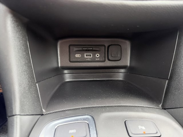 Used 2022 Chevrolet Equinox LT image 29