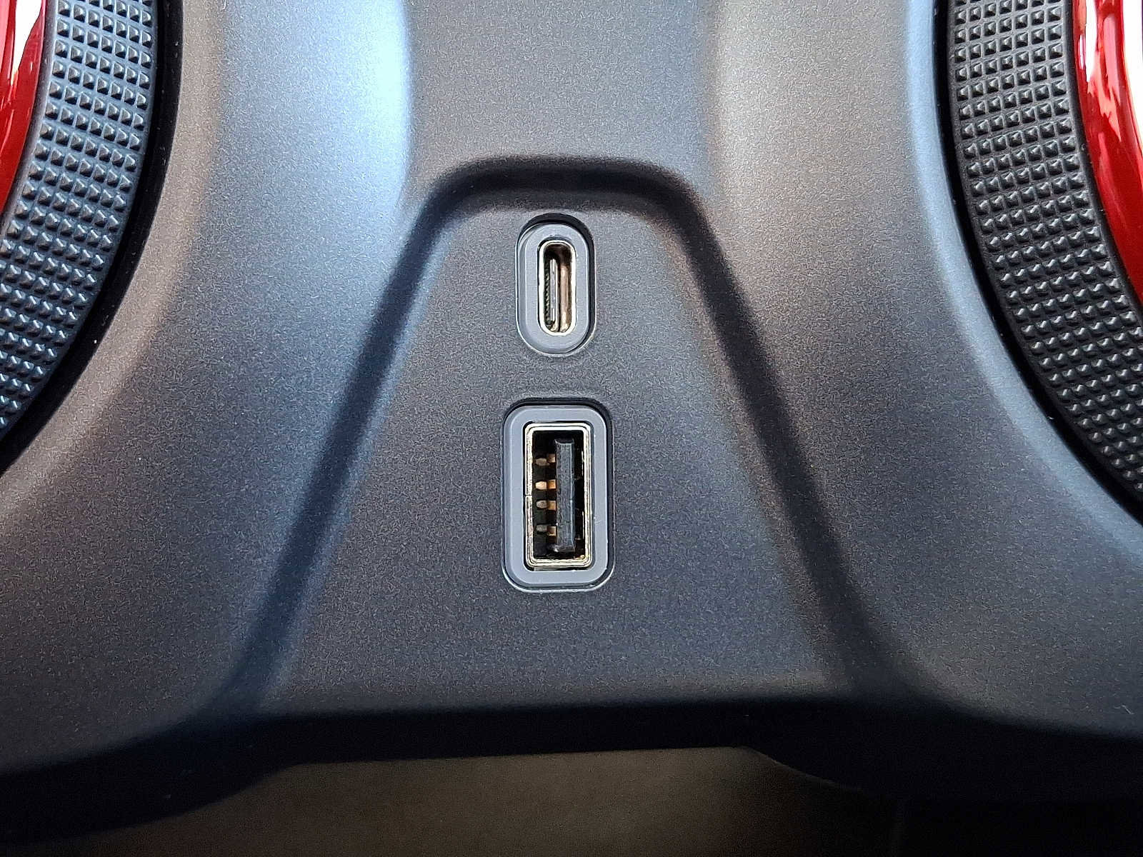 Used 2021 Chevrolet Blazer RS w/ Enhanced Convenience Package image 26