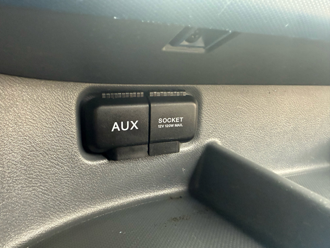 Used 2005 Honda Element EX image 33