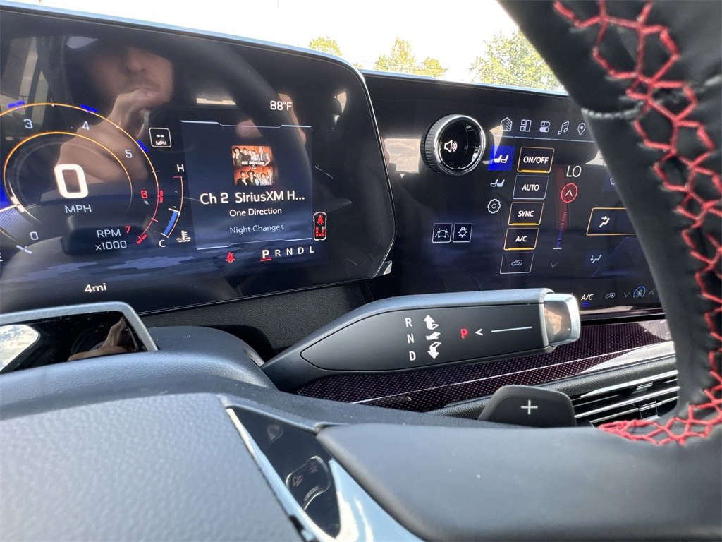 New 2026 Chevrolet Traverse RS image 20