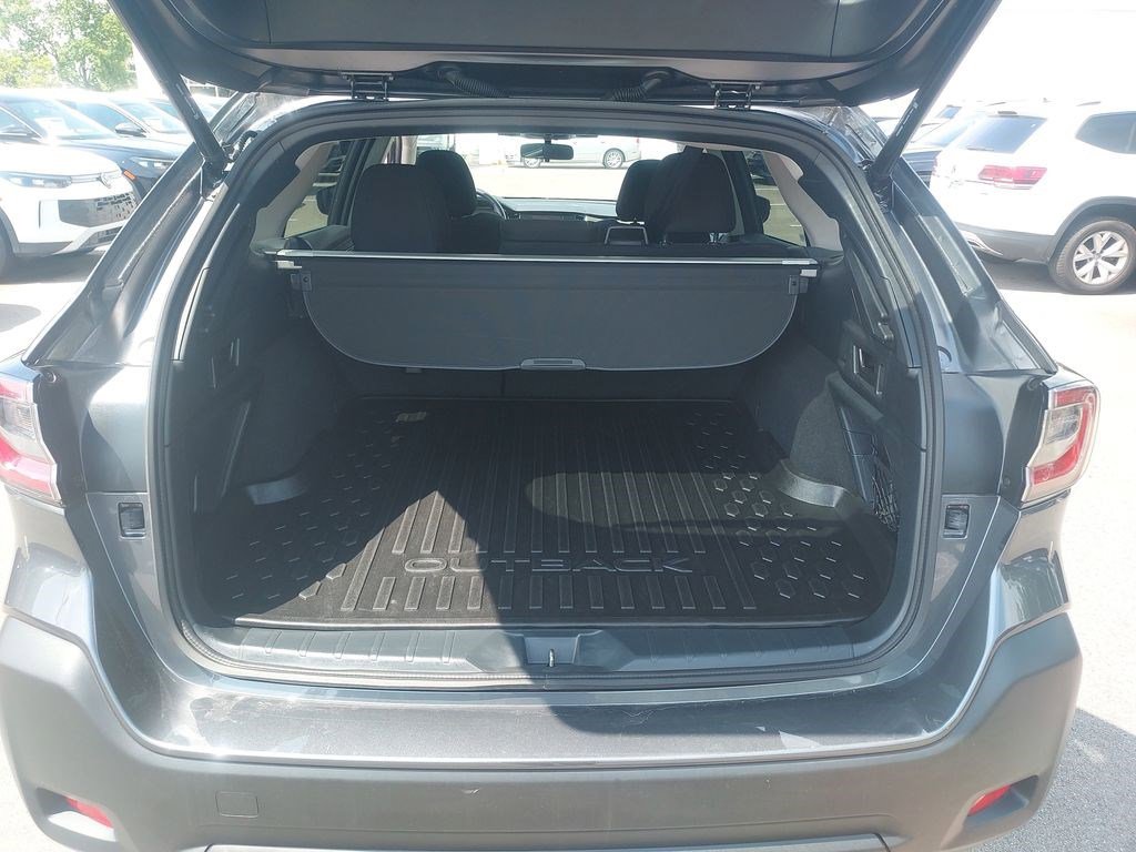 Certified 2025 Subaru Outback Premium AWD/4WD image 31