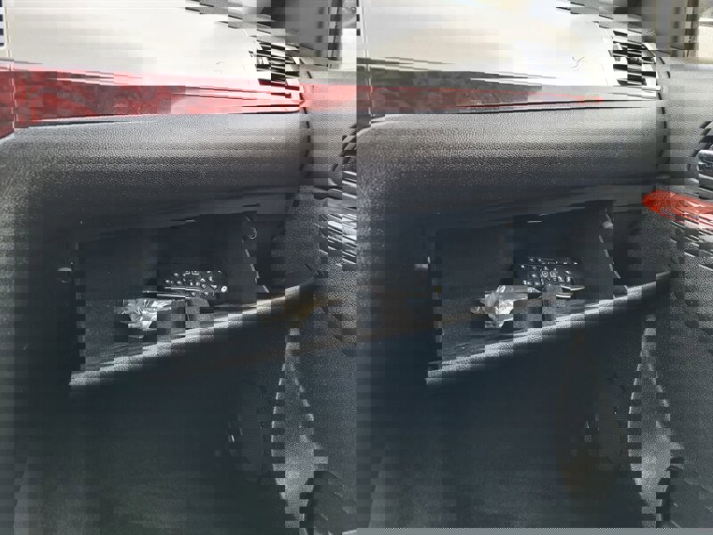 Used 2011 Cadillac Escalade ESV Luxury AWD/4WD image 20