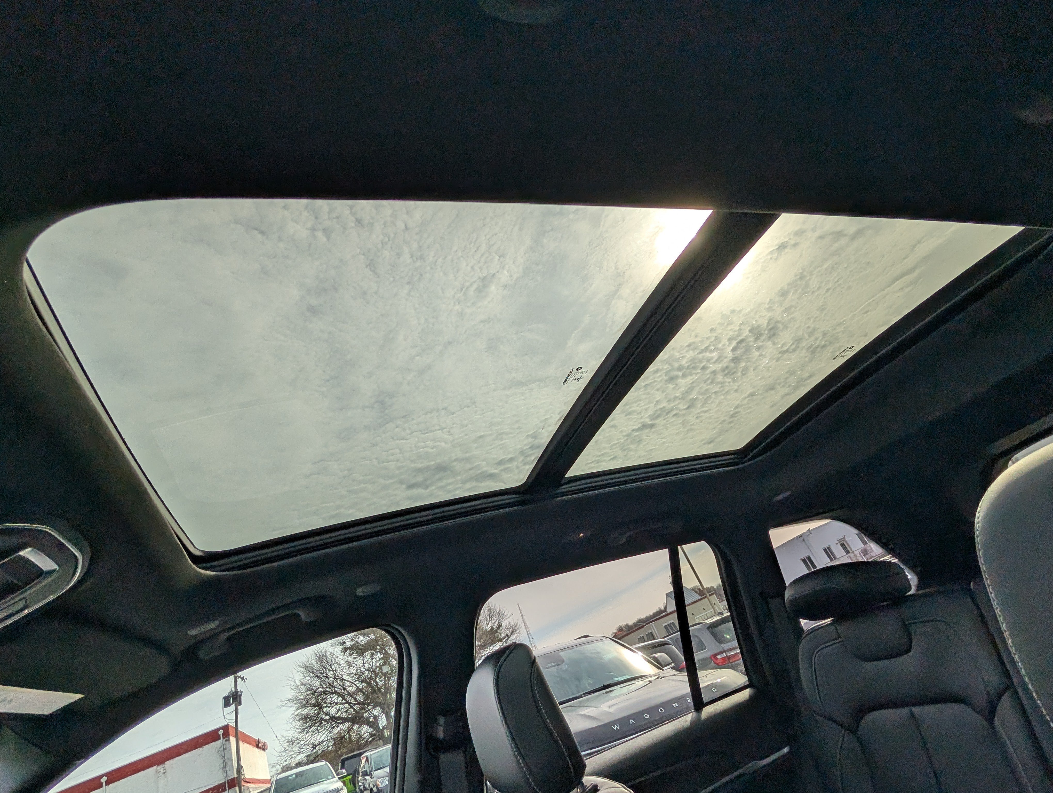 New 2025 Jeep Grand Cherokee Limited AWD/4WD image 18