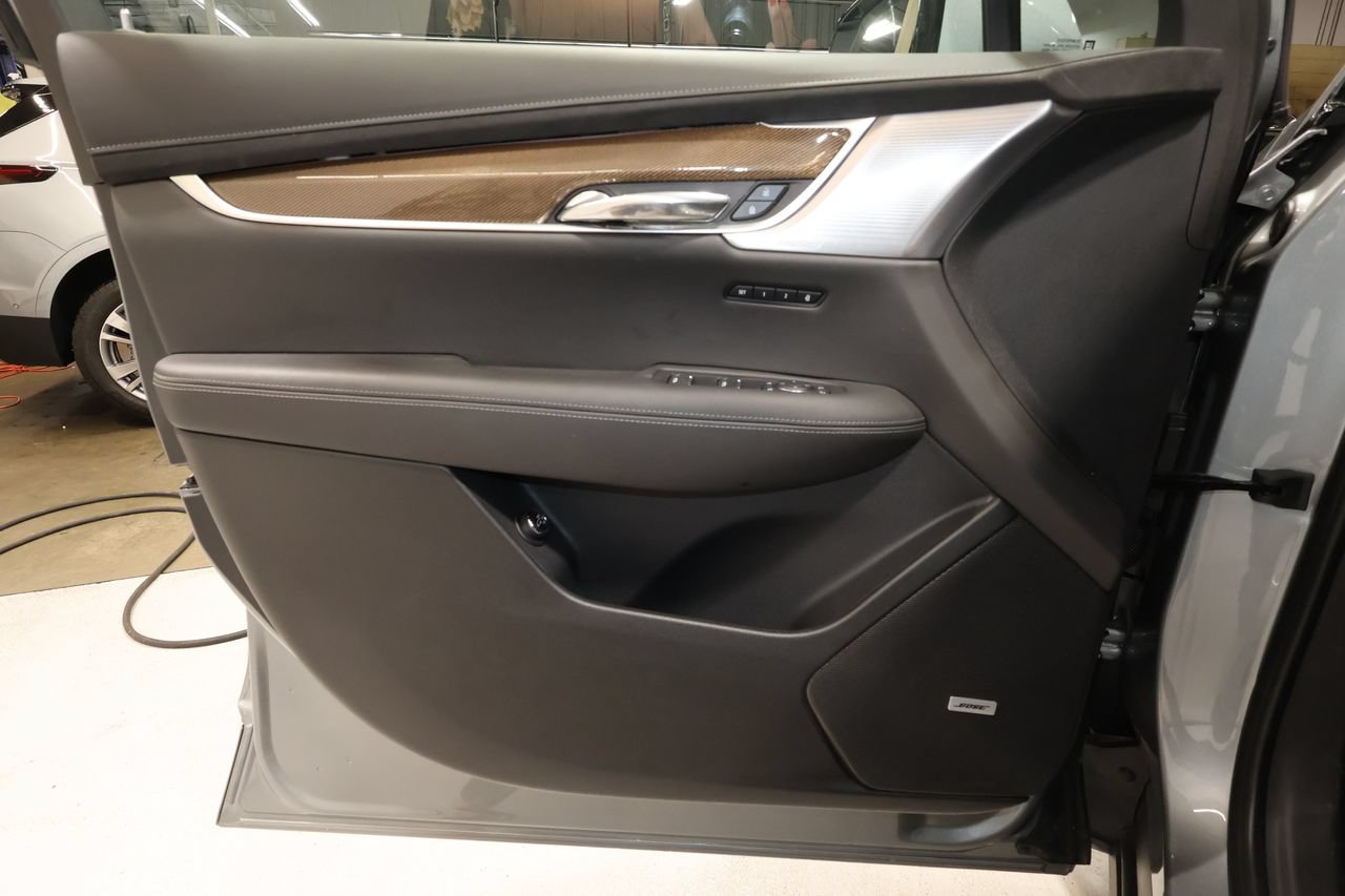 Certified 2025 Cadillac XT6 Sport w/ Platinum Package AWD/4WD image 21