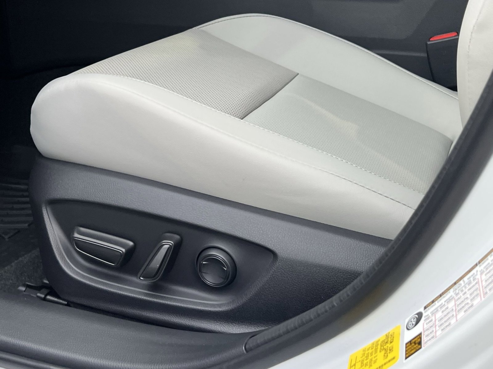 New 2026 Toyota Prius Limited image 8