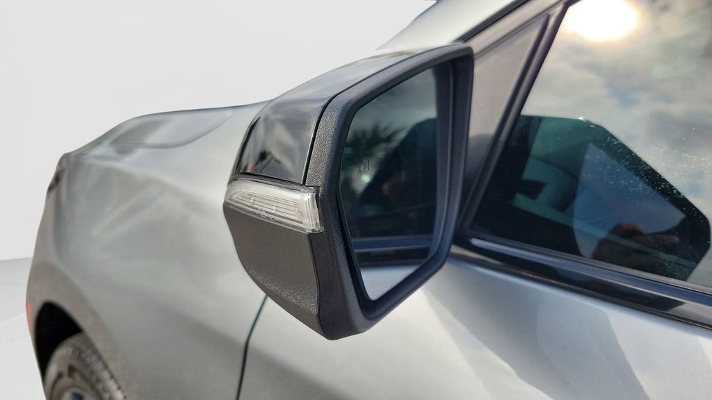 Used 2024 Chevrolet Equinox RS w/ RS Leather Package image 11