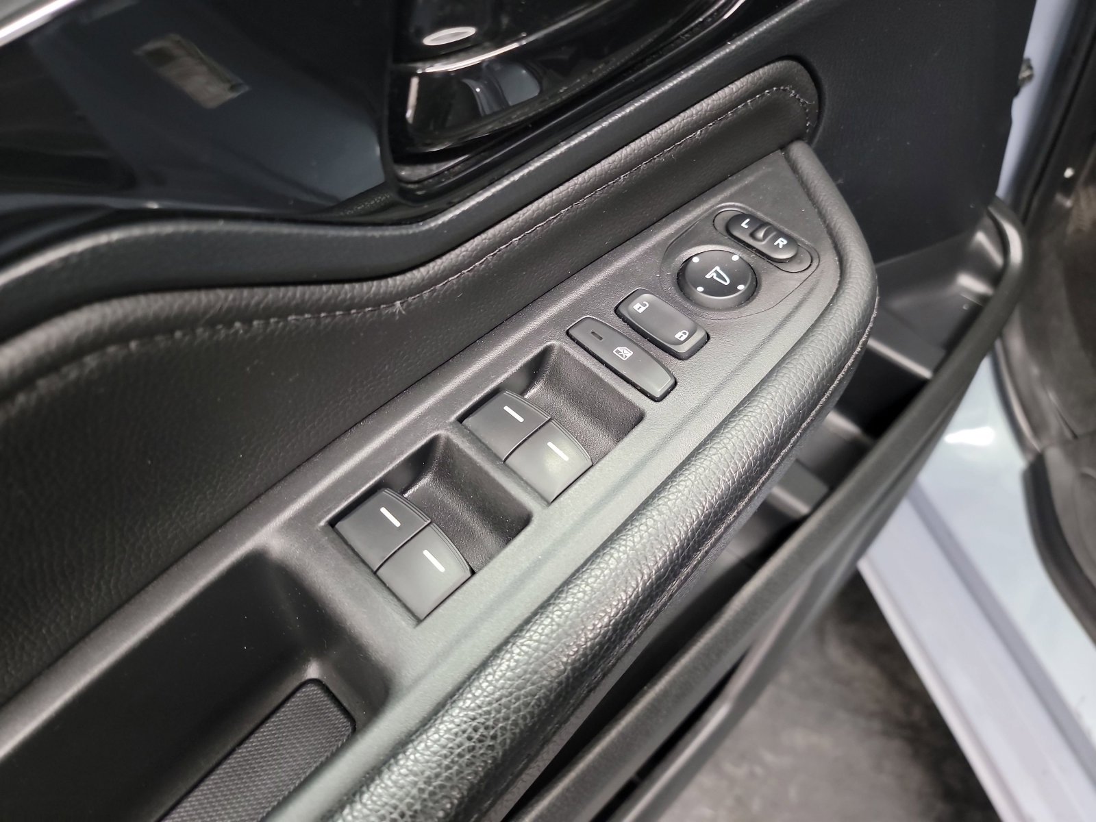 Certified 2023 Honda Odyssey Touring image 14