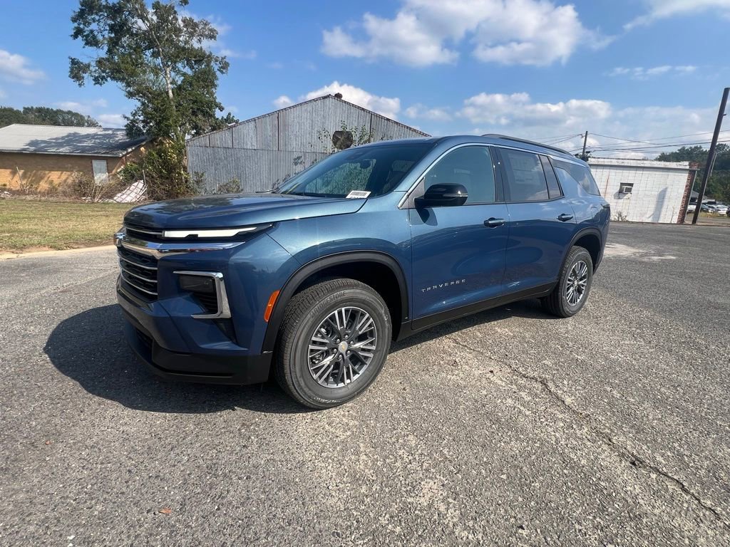 New 2026 Chevrolet Traverse LT image 3