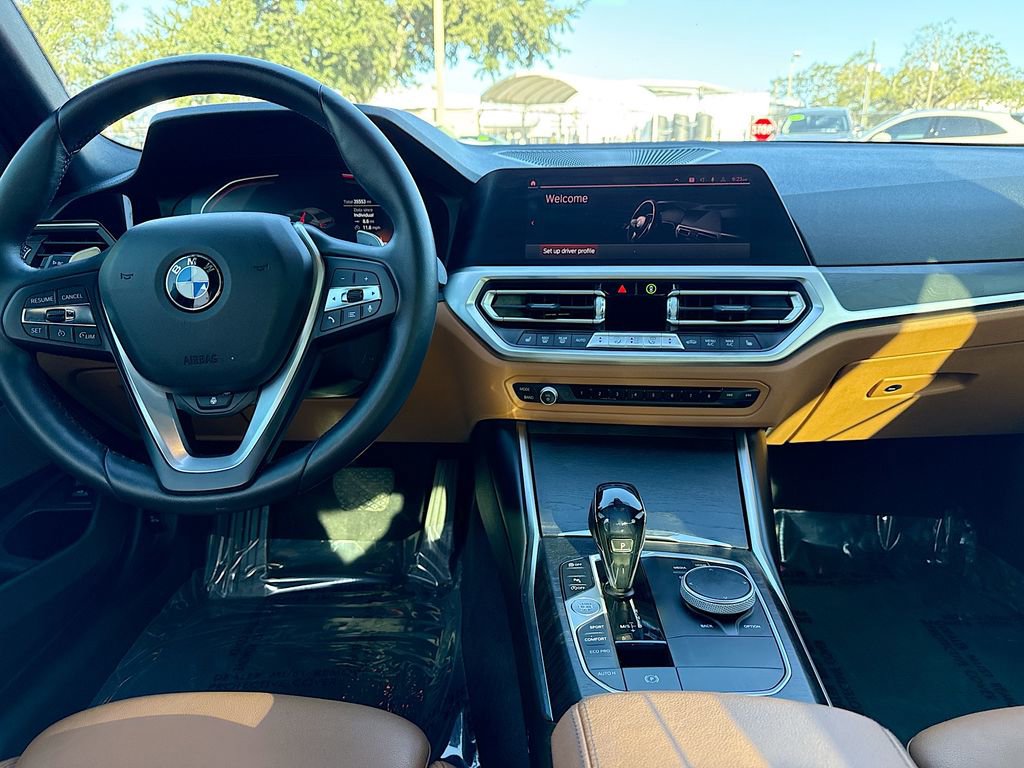 Used 2021 BMW 330i Sedan w/ Executive Package image 20