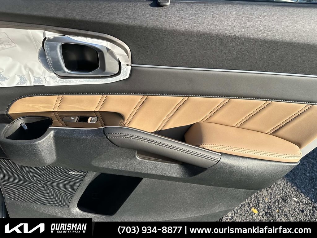 New 2025 Kia Sorento SX Prestige w/ Olive Brown Leather Package image 21