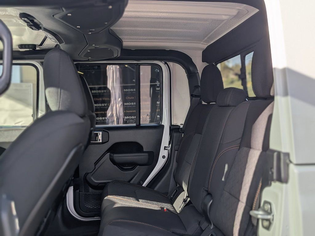 New 2026 Jeep Gladiator Mojave image 13