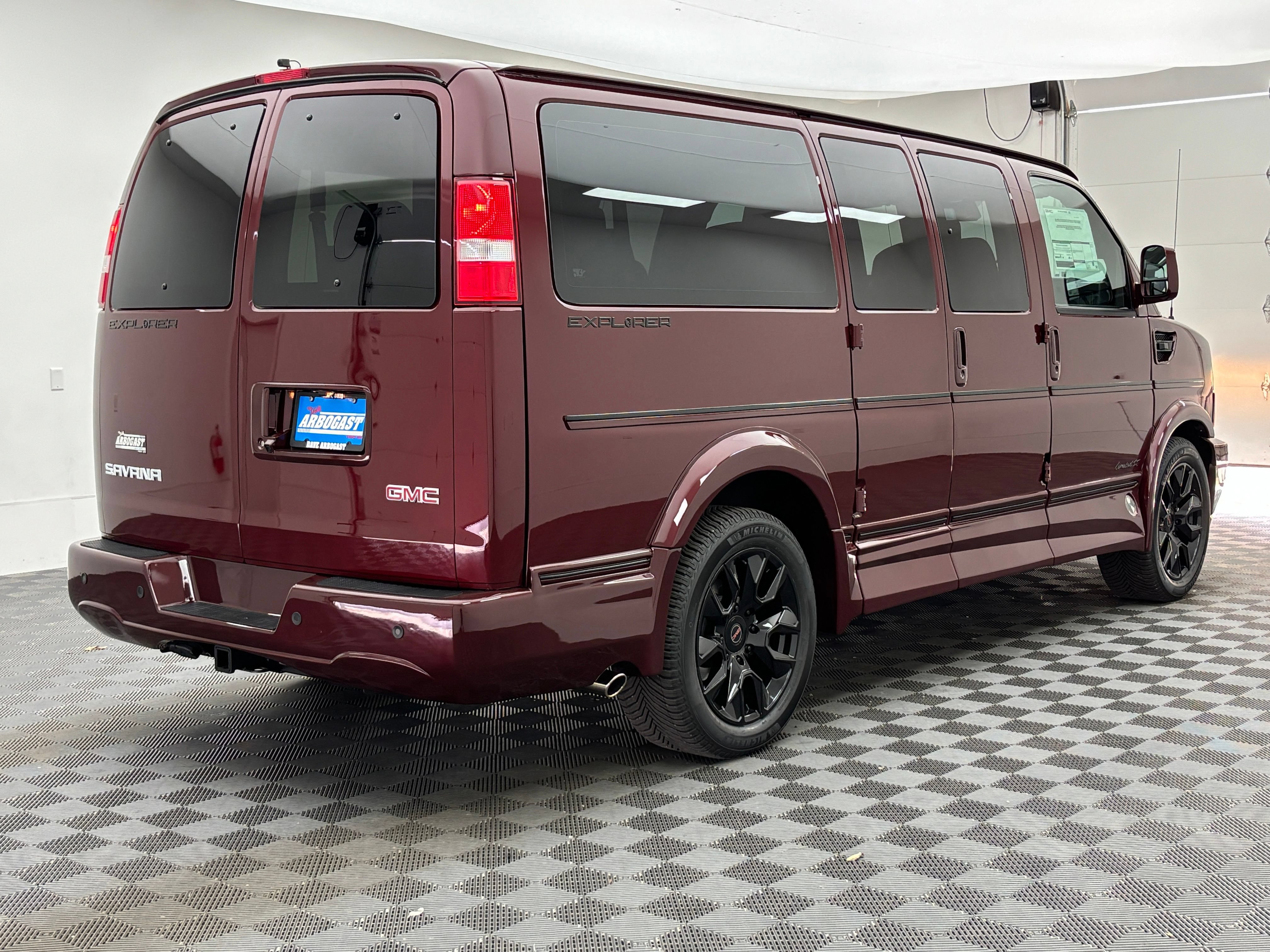 New 2026 GMC Savana 2500 w/ Driver Convenience Package RWD image 8