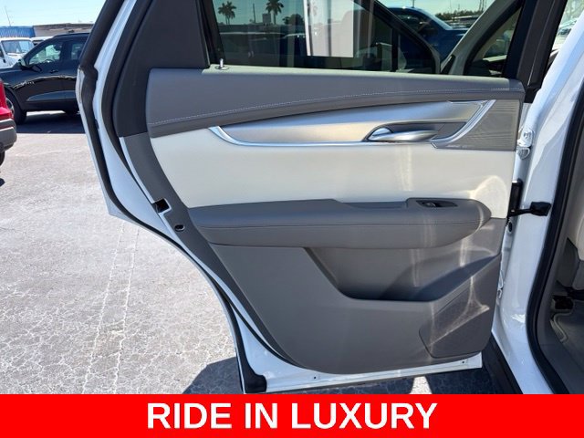Used 2024 Cadillac XT5 Premium Luxury FWD image 13