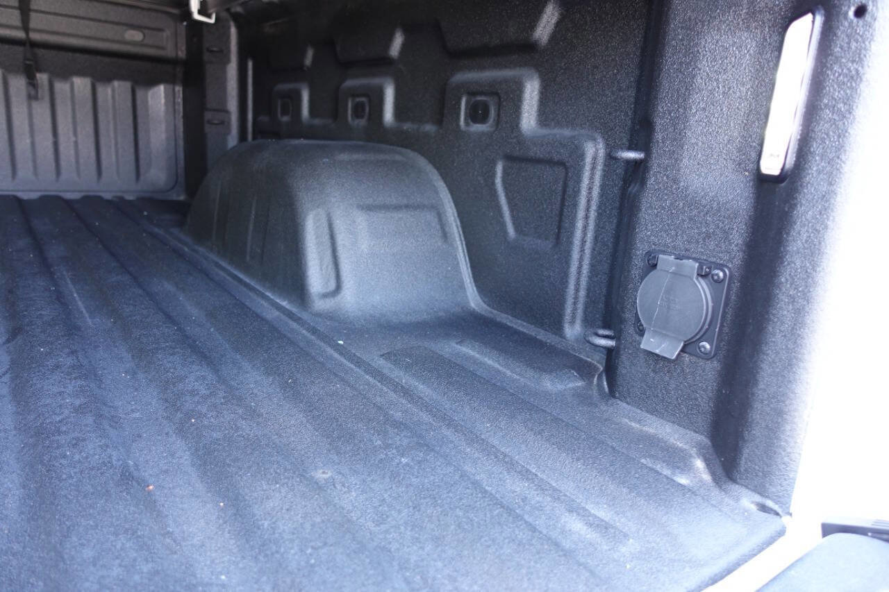 Used 2024 GMC Sierra 1500 Pro w/ Graphite Edition AWD/4WD image 27