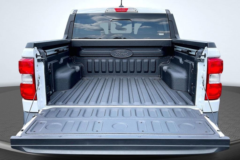 Used 2022 Ford Maverick Lariat w/ Lariat Luxury Package FWD image 9