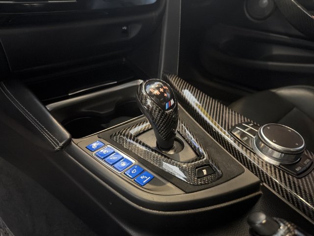 Used 2018 BMW M4 Coupe RWD image 27