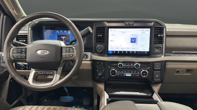 Used 2025 Ford F250 Platinum w/ Platinum Plus Package AWD/4WD image 11