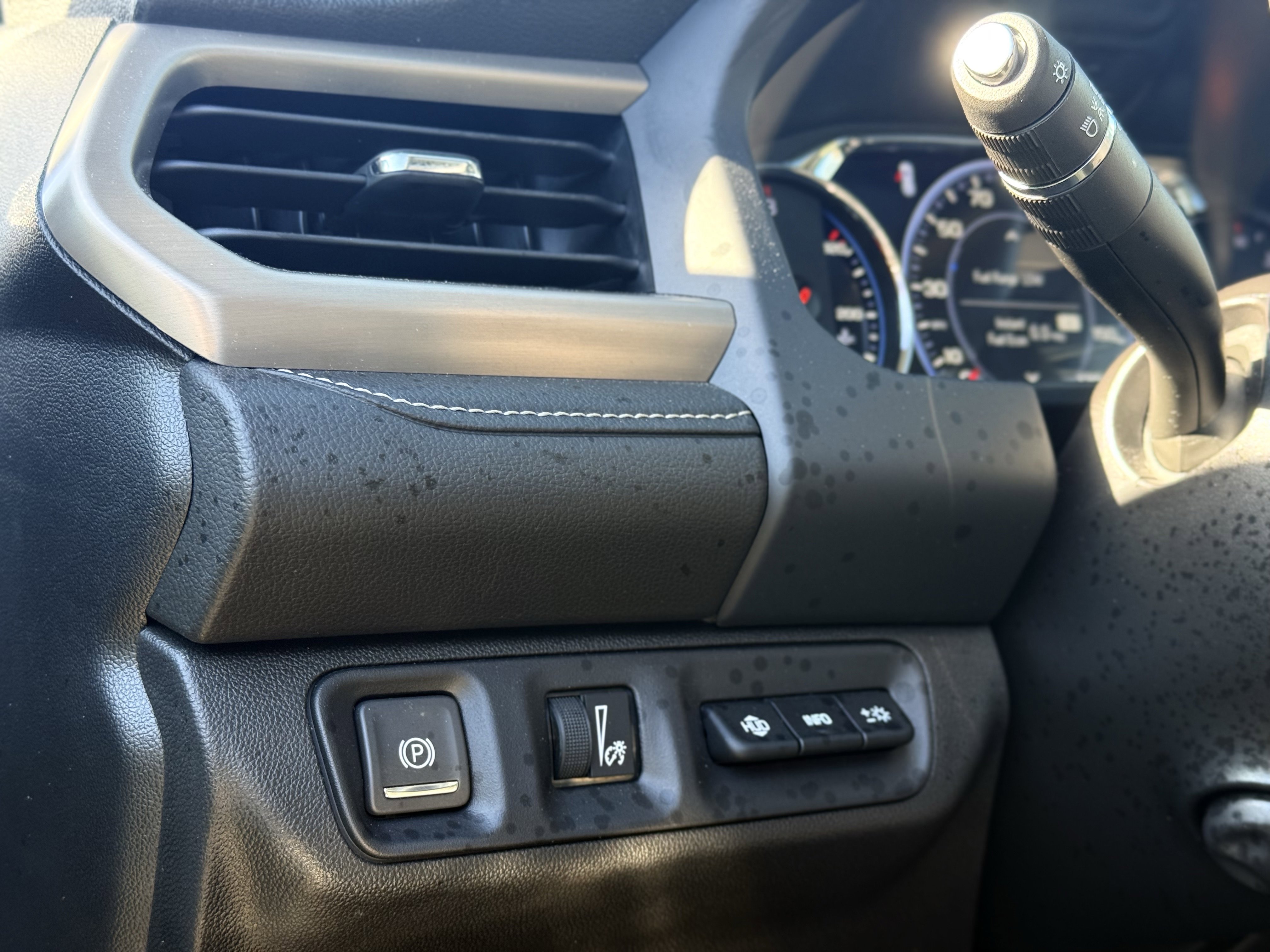 Certified 2023 GMC Acadia Denali w/ Denali Ultimate Package image 20