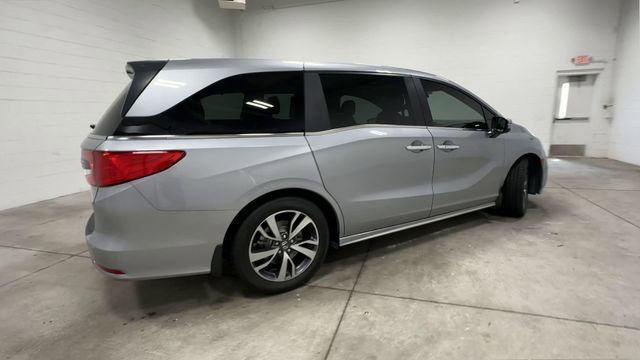 Used 2023 Honda Odyssey Touring image 3