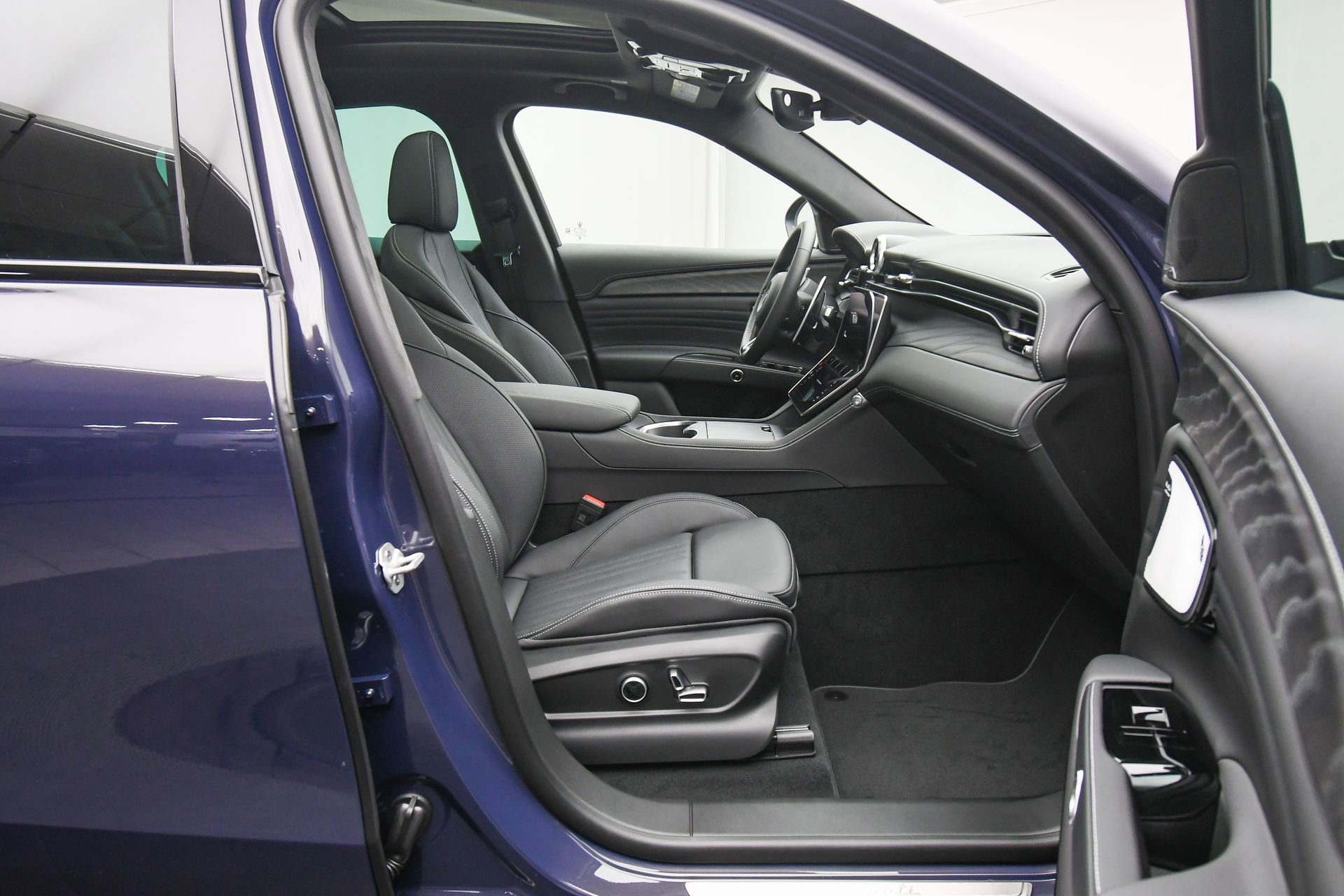 New 2026 Maserati Grecale Modena AWD/4WD image 33