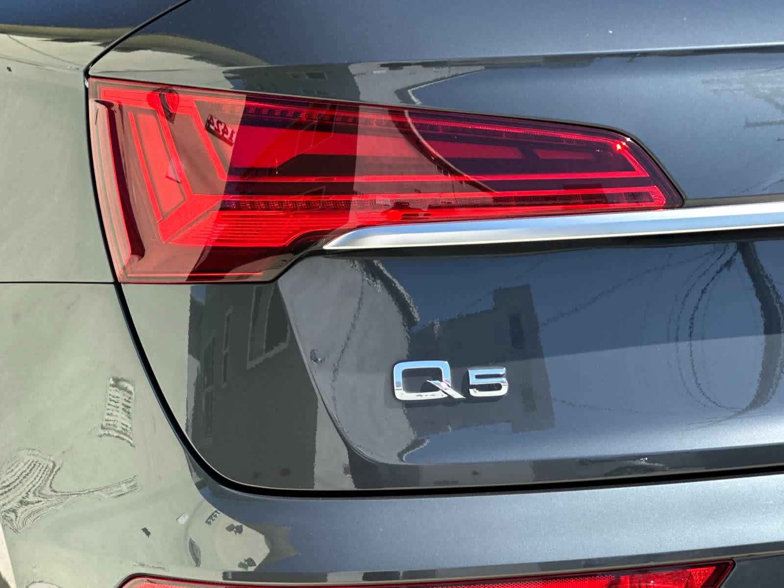 Used 2023 Audi Q5 2.0T Premium w/ Convenience Package AWD/4WD image 27