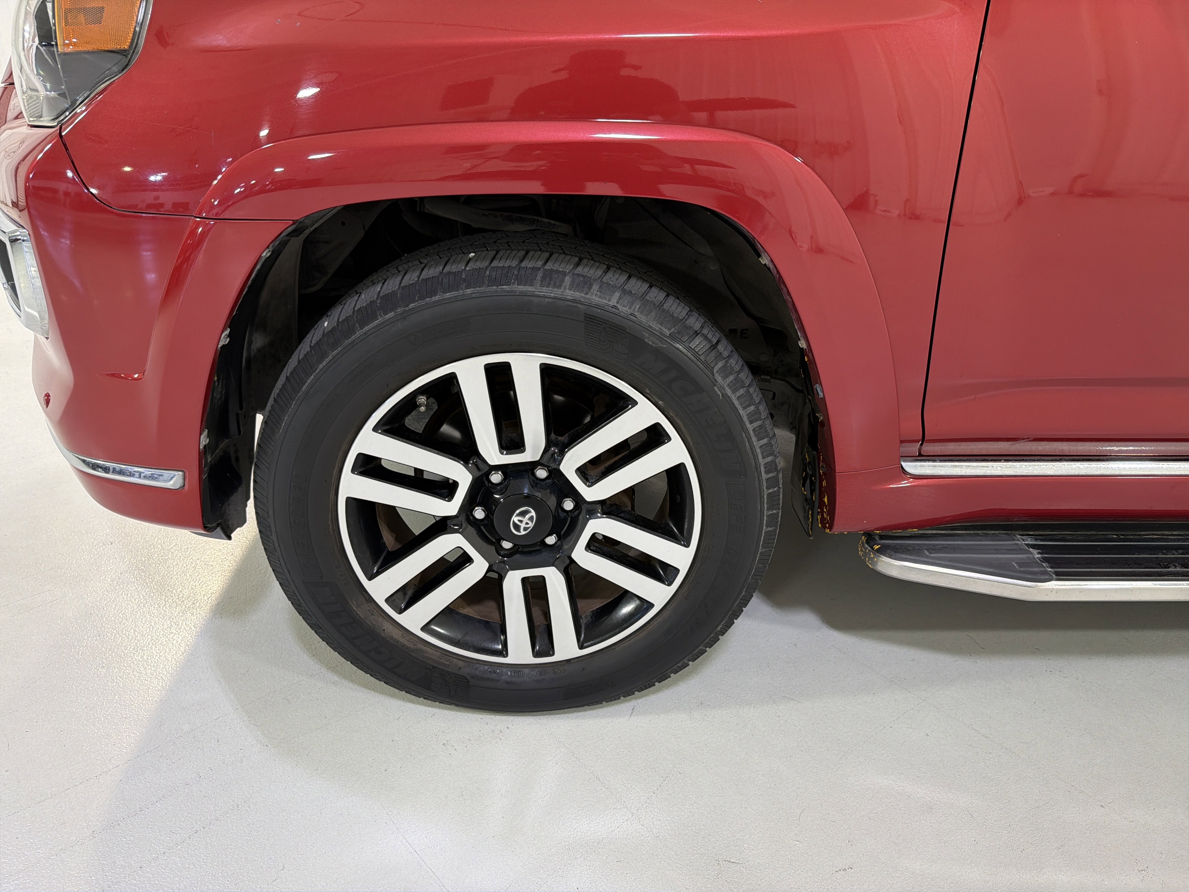 Used 2016 Toyota 4Runner Limited AWD/4WD image 9