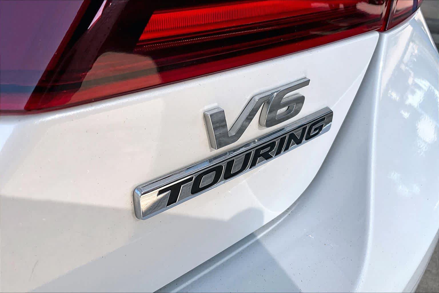 Certified 2017 Honda Accord Touring image 10