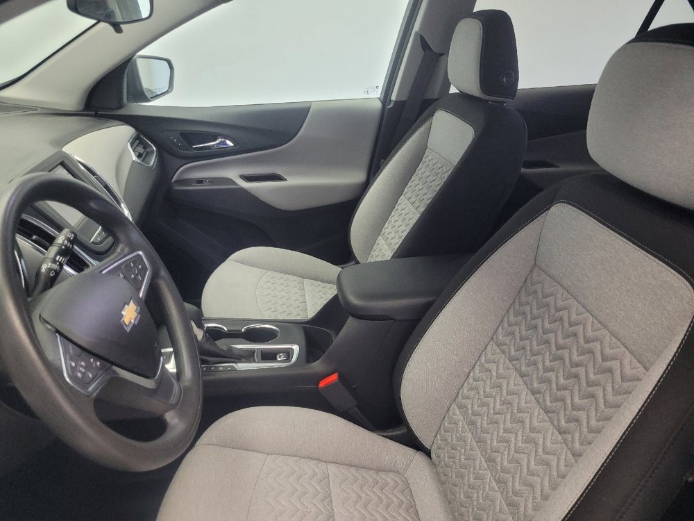 Used 2022 Chevrolet Equinox LS w/ LS Convenience Package image 17