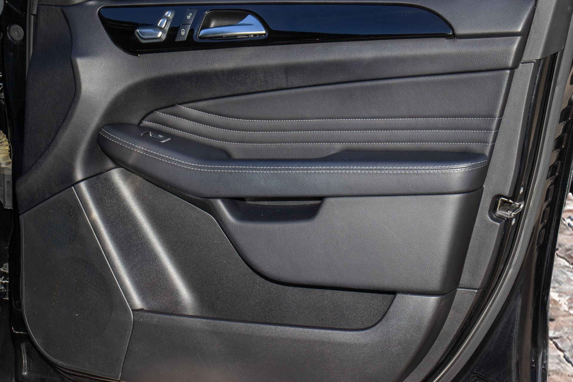 Used 2018 Mercedes-Benz GLE 43 AMG 4MATIC Coupe w/ Premium 3 Package image 13