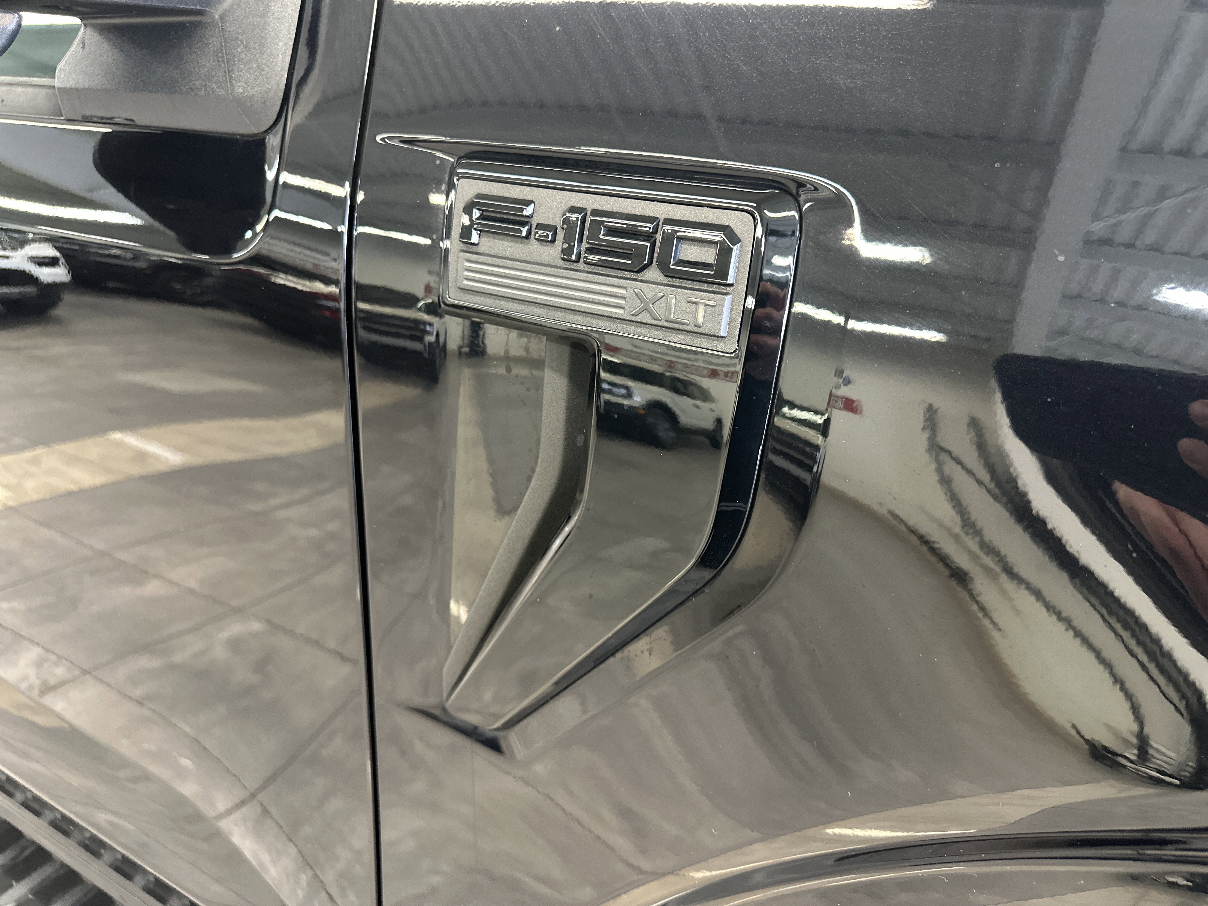 Used 2022 Ford F150 XLT w/ Equipment Group 302A High image 11