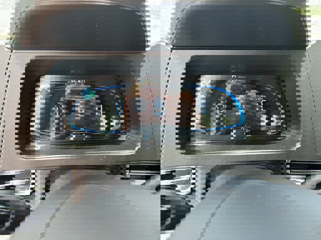 New 2026 Hyundai Elantra SE FWD image 17