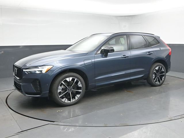 New 2026 Volvo XC60 T8 Plus w/ Protection Package Premier image 4