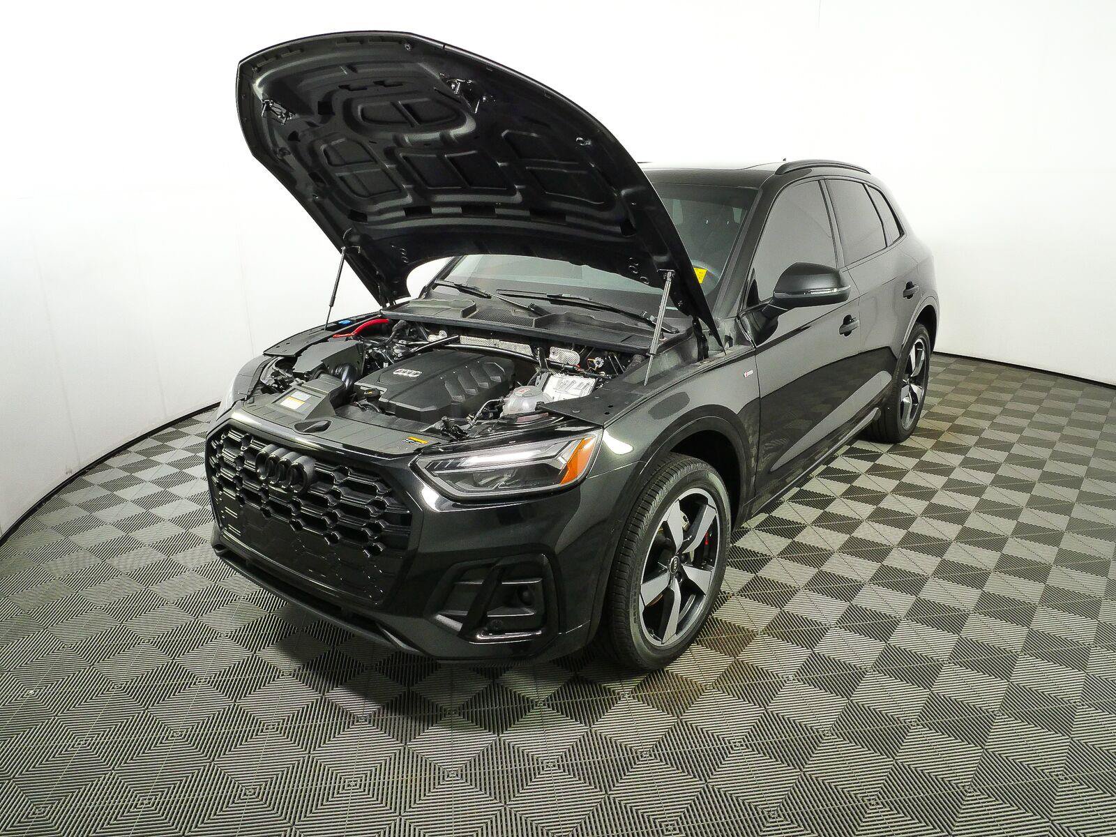 Used 2023 Audi Q5 2.0T Premium Plus AWD/4WD image 32