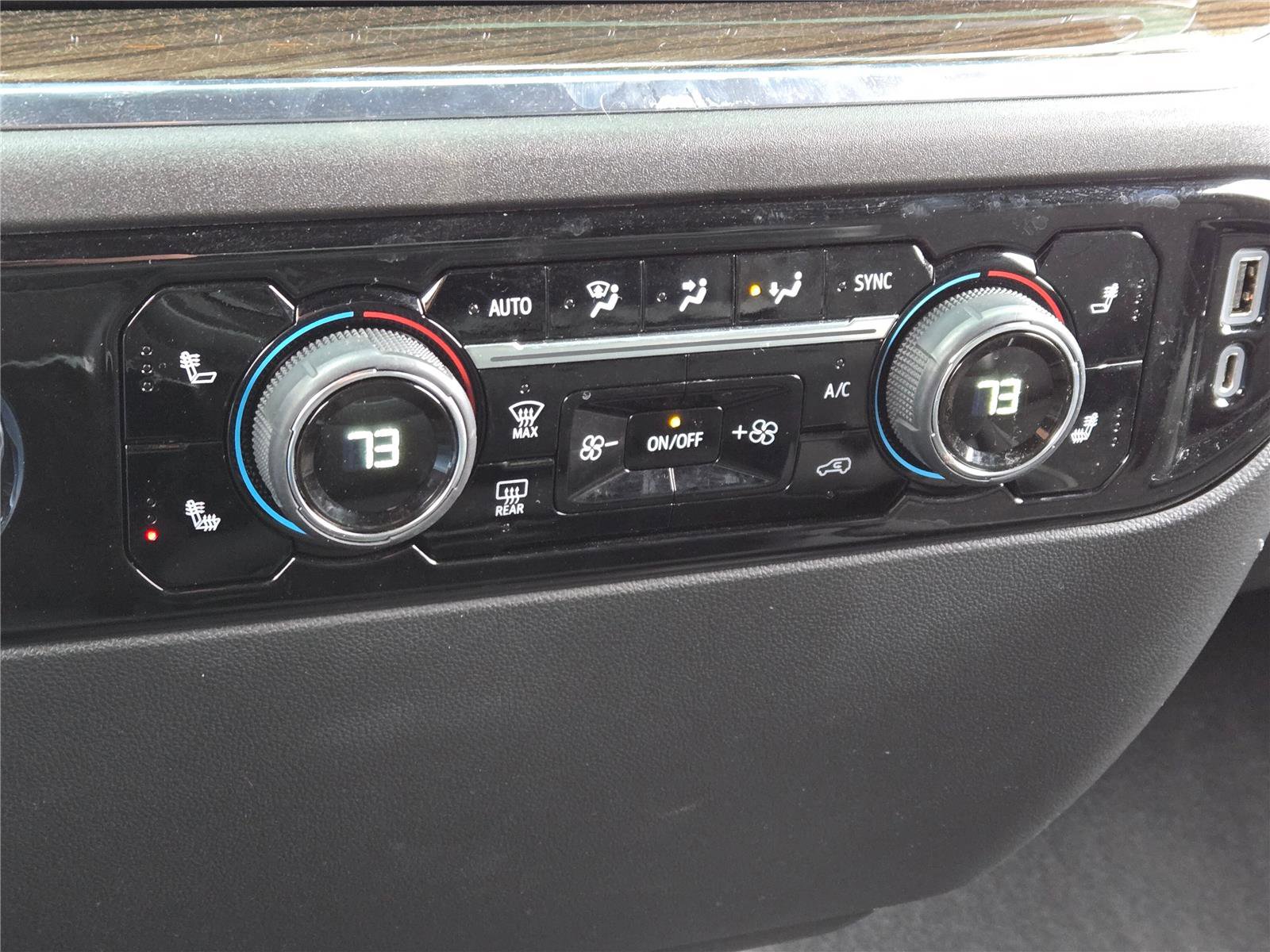 Used 2023 Chevrolet Silverado 1500 LT AWD/4WD image 21