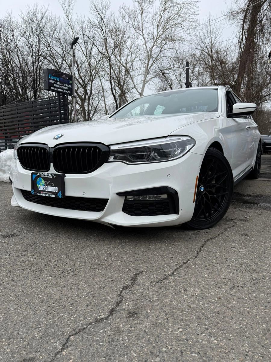 Used 2017 BMW 540i xDrive image 2
