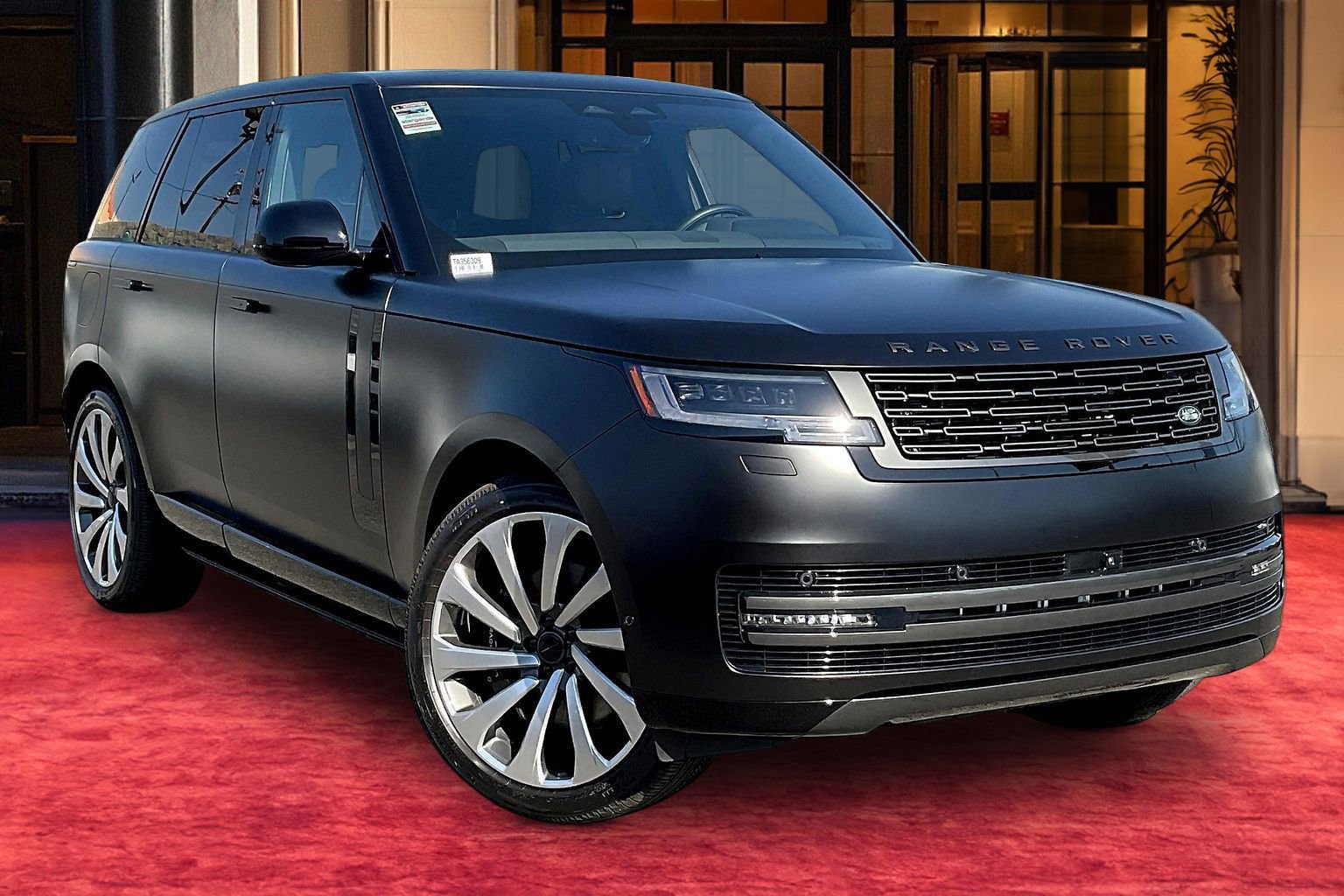 New 2026 Land Rover Range Rover SE image 20